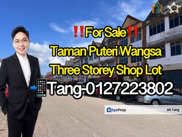 Shop for sale in Ulu Tiram, Johor