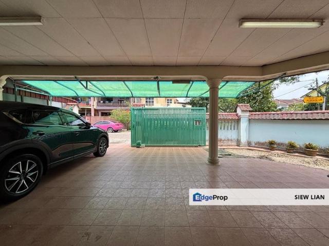 House for sale in Ulu Tiram, Johor