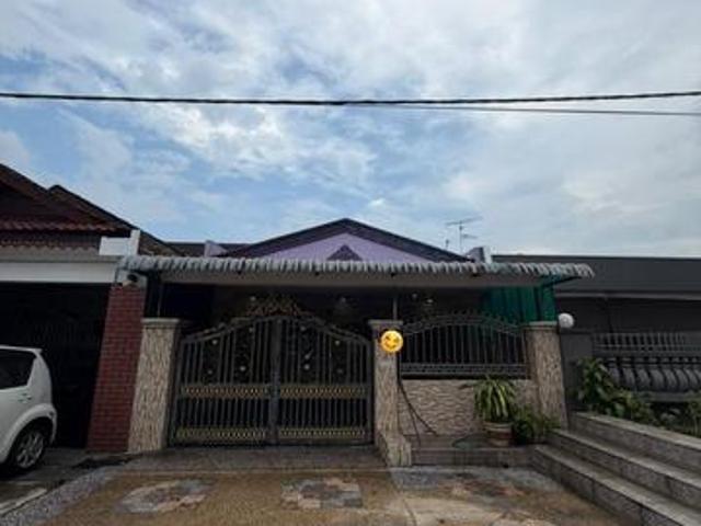 Terraced House for sale in Ulu Tiram, Johor