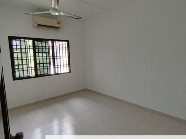 House for sale in Ulu Tiram, Johor