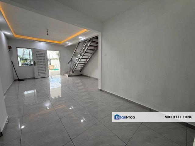 House for sale in Ulu Tiram, Johor