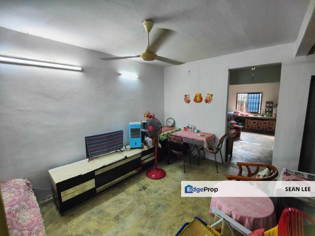 House for sale in Ulu Tiram, Johor