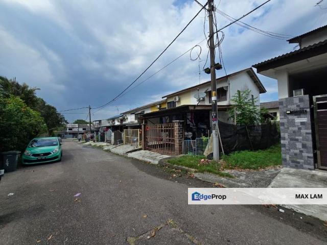 House for sale in Ulu Tiram, Johor