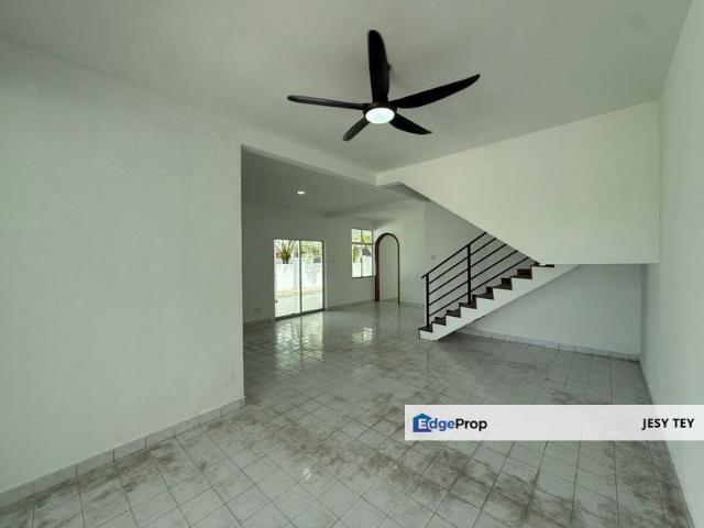 House for sale in Taman Puteri Wangsa, Ulu Tiram