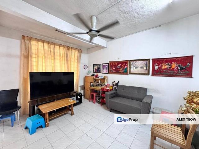House for sale in Ulu Tiram, Johor