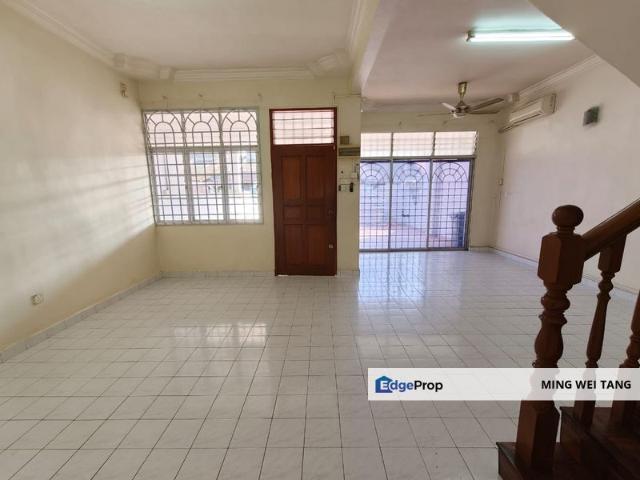 House for sale in Ulu Tiram, Johor