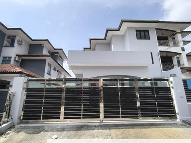 House for sale in Taman Puteri Wangsa, Ulu Tiram