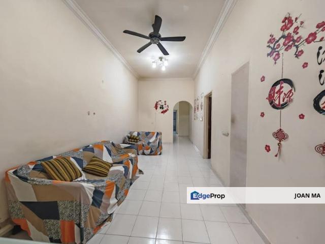 House for sale in Ulu Tiram, Johor