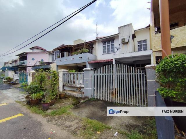 House for sale in Taman Puteri Wangsa, Ulu Tiram