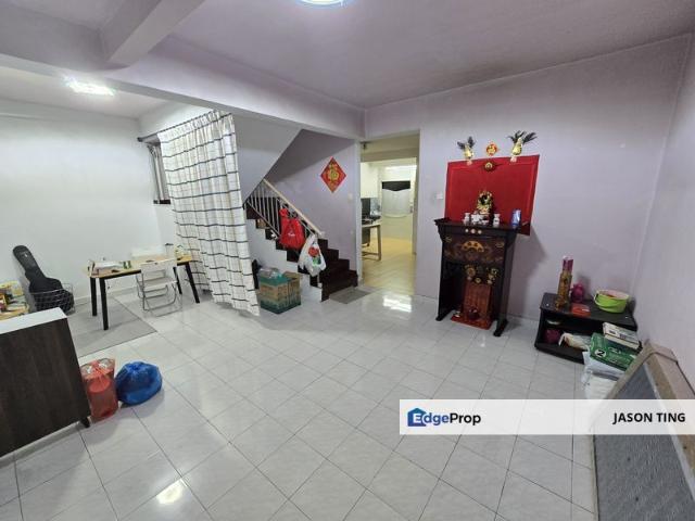 House for sale in Ulu Tiram, Johor