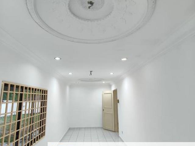 House for sale in Ulu Tiram, Johor