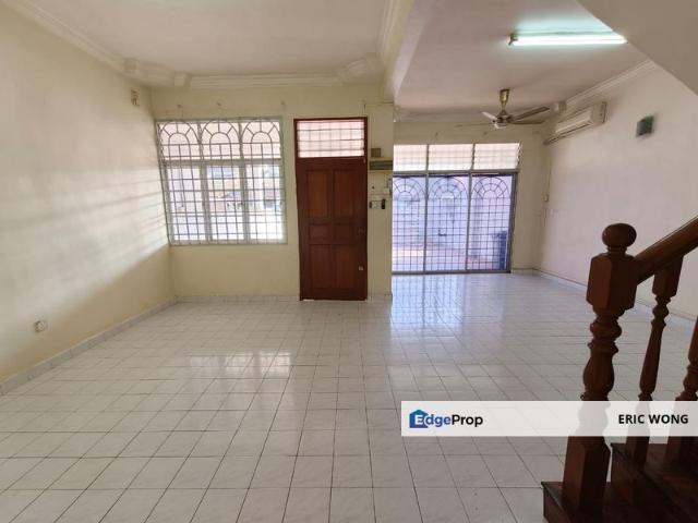 House for sale in Ulu Tiram, Johor