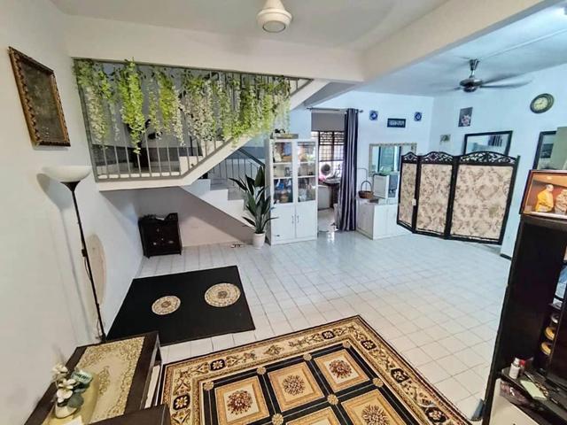 Terraced House for sale in Ulu Tiram, Johor