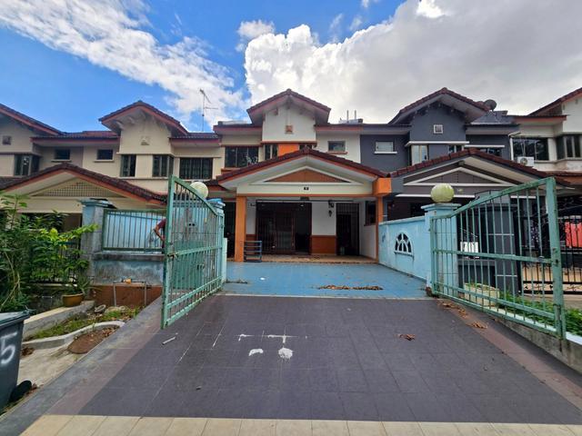 Terraced House for sale in Ulu Tiram, Johor