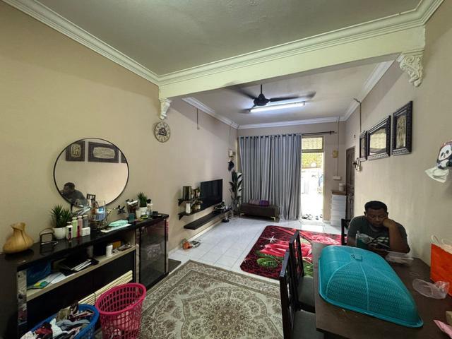 Terraced House for sale in Ulu Tiram, Johor