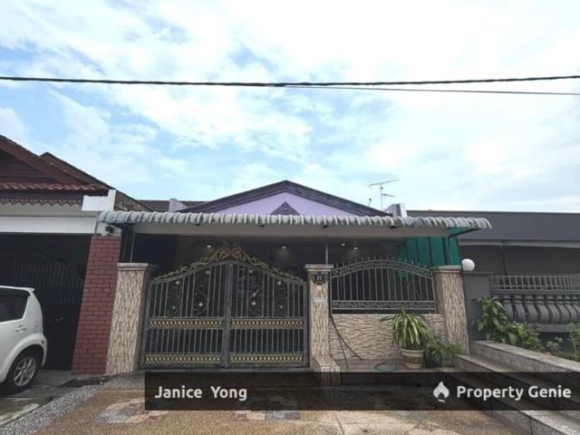 Terraced House for sale in Ulu Tiram, Johor