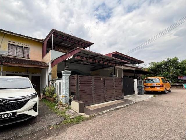 Terraced House for sale in Ulu Tiram, Johor
