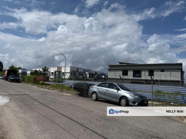 Shop for sale in Ulu Tiram, Johor