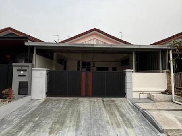 Terraced House for sale in Ulu Tiram, Johor