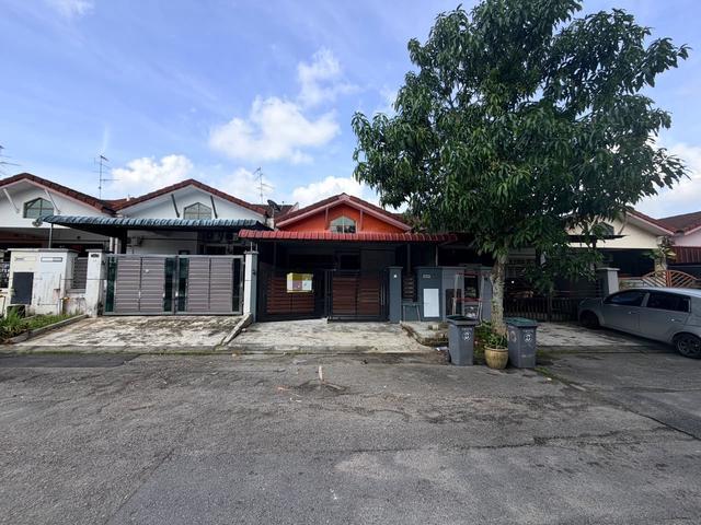 Terraced House for sale in Ulu Tiram, Johor