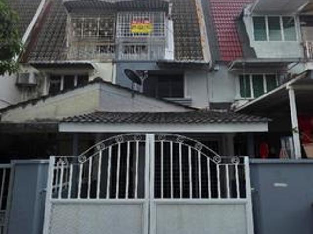 Terraced House for sale in Langat, Selangor