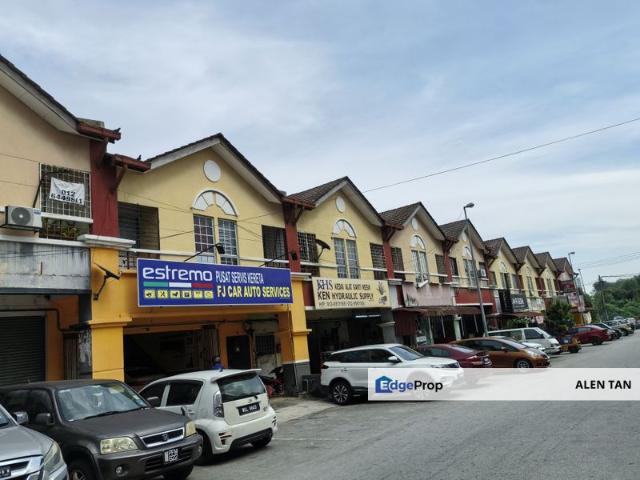 Shop for sale in Kajang, Langat