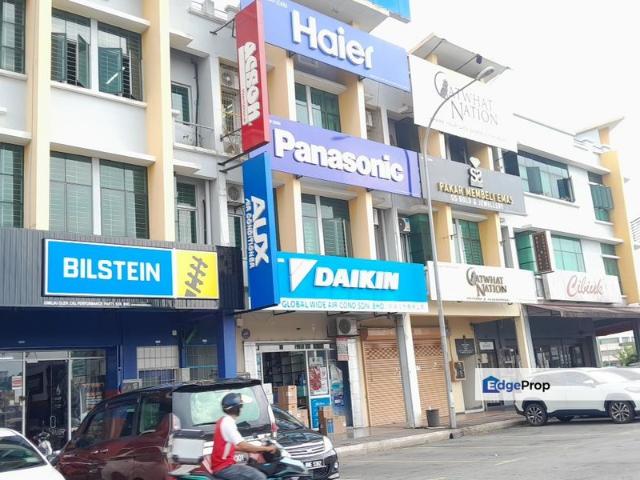 Shop for sale in Kajang, Langat