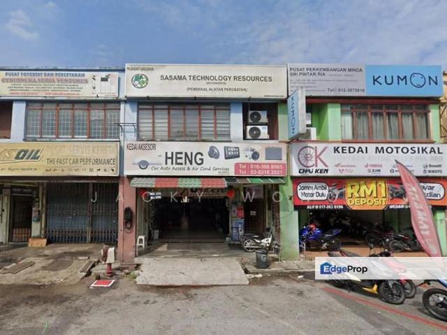 Shop for sale in Alpha Arena, Sepang