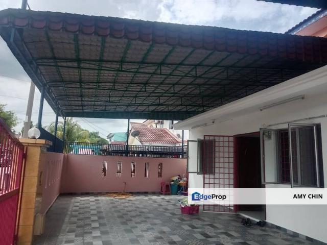 House for sale in Tanjong Sepat, Selangor
