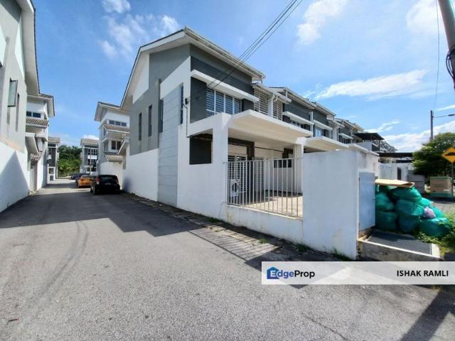 House for sale in Petaling, Alam Impian