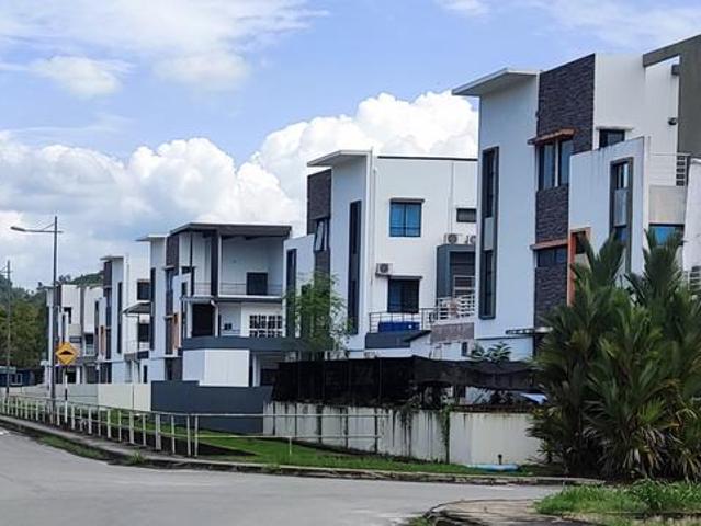 Terraced House for sale in Kinabalu, Sabah