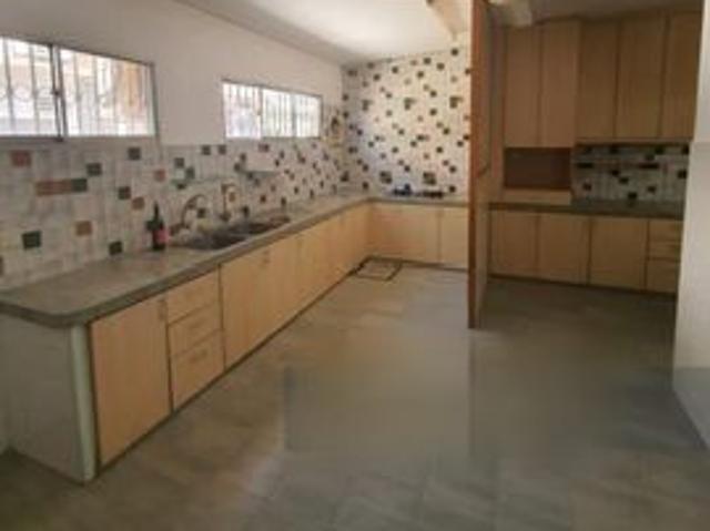 House for sale in Tanjong Sepat, Selangor