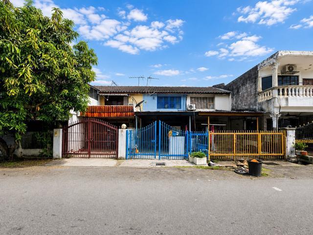 Terraced House for sale in Langat, Selangor