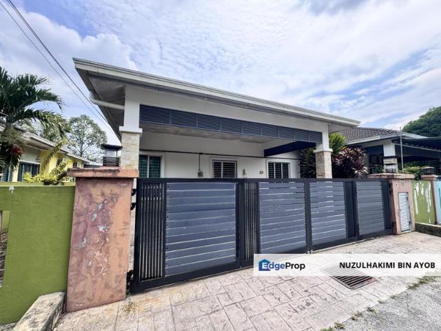 House for sale in Kajang, Langat