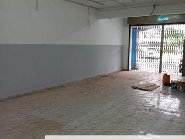 Shop for sale in Kajang, Langat