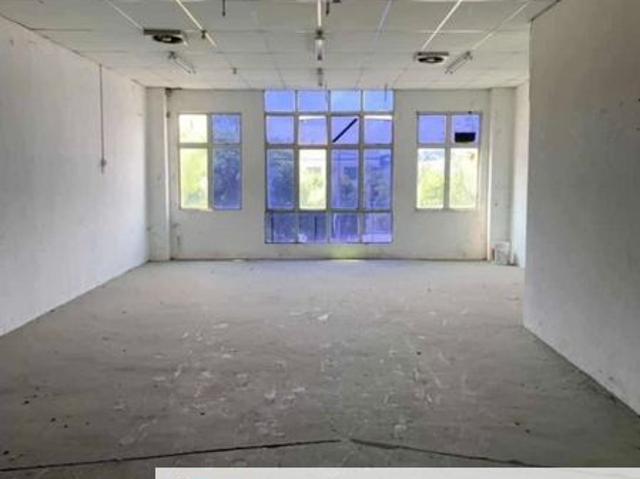 Shop for rent in Malaka
