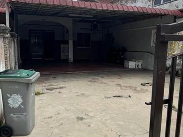 Terraced House for sale in Tampin