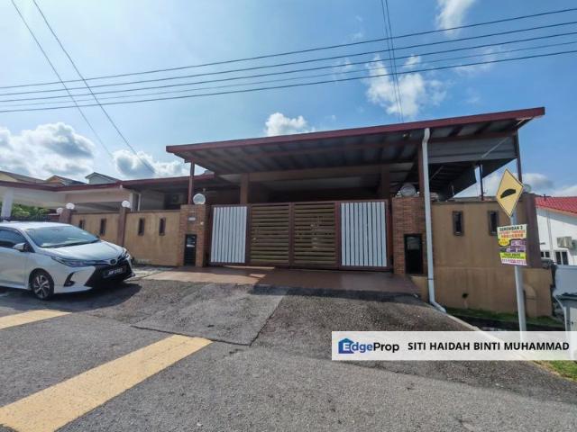 House for sale in Sendayan Village, Negeri Sembilan