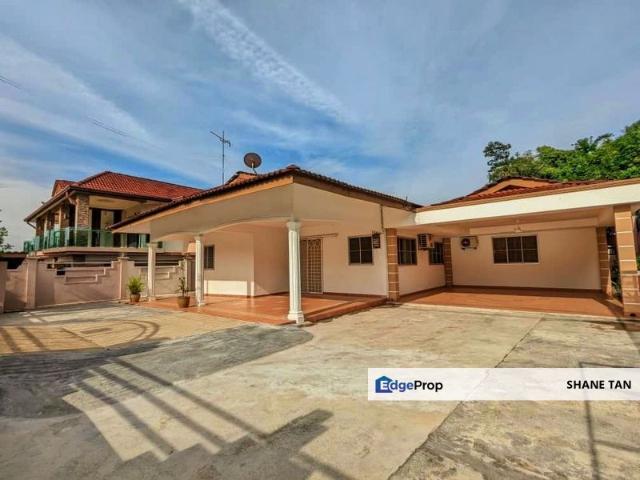 House for sale in Sendayan Village, Negeri Sembilan