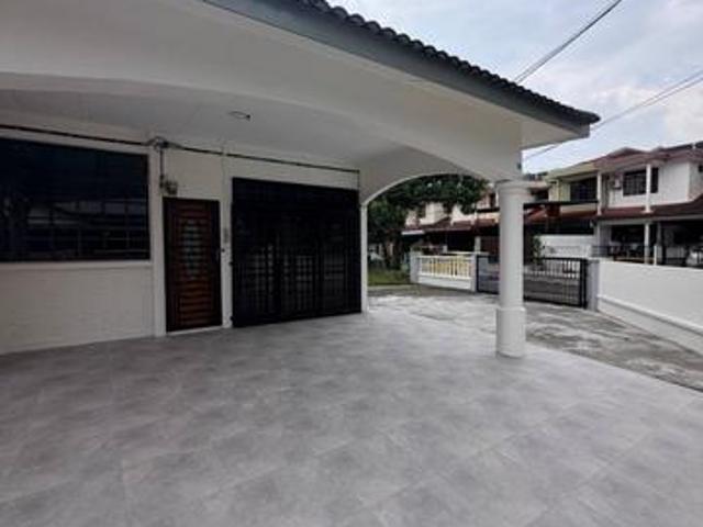 Residential House for sale in Simpang Renggam, Kluang