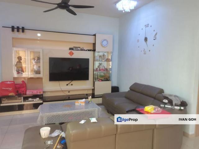 House for sale in Malaka