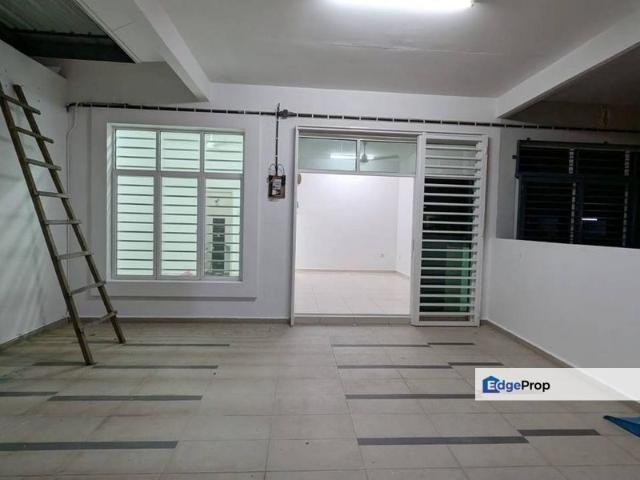 House for sale in Rembia, Malaka