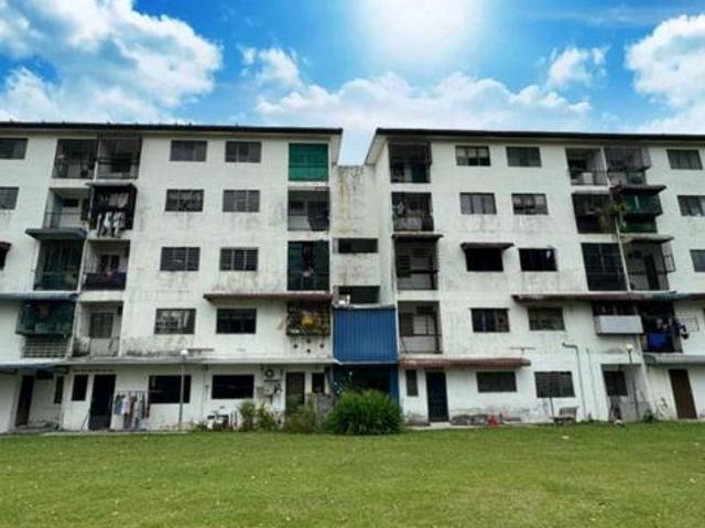 Flat for sale in Wellesley, Penang