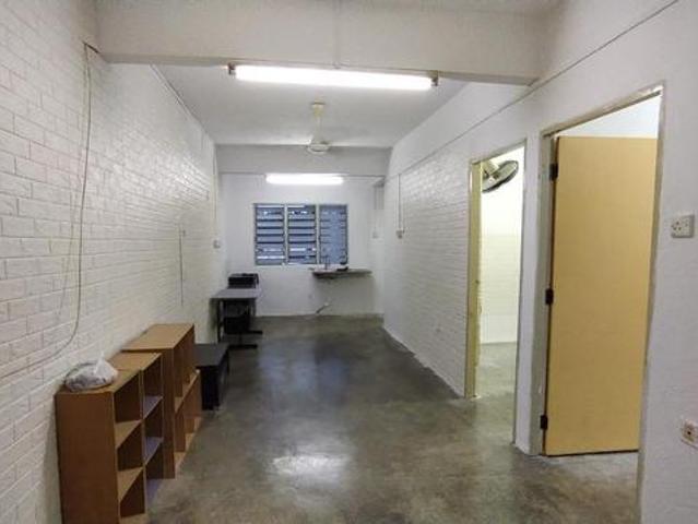 Flat for sale in Wellesley, Penang