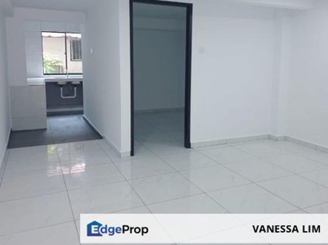 House for sale in Taman Plentong Utama, Plentong