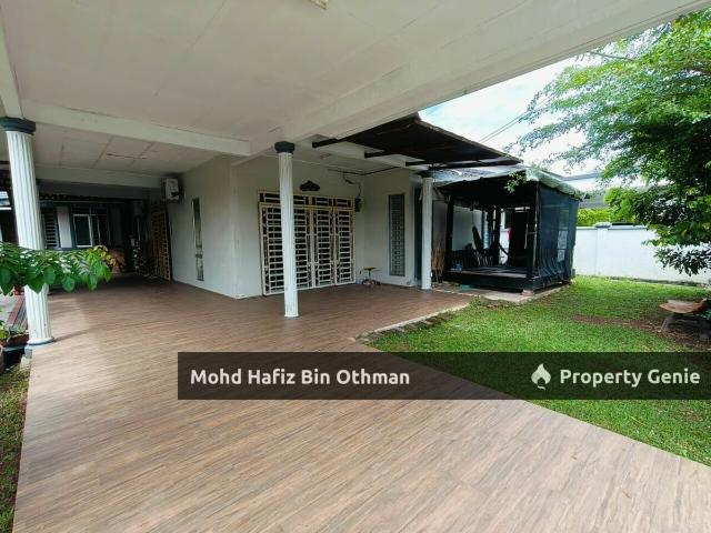 Bungalow for sale in Wellesley, Penang