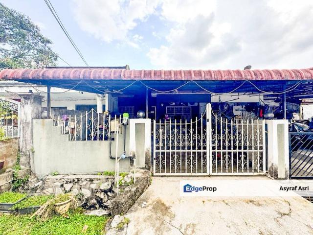 House for sale in Langat, Selangor