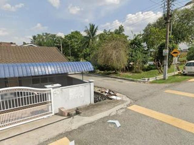 Terraced House for sale in Salak Selatan