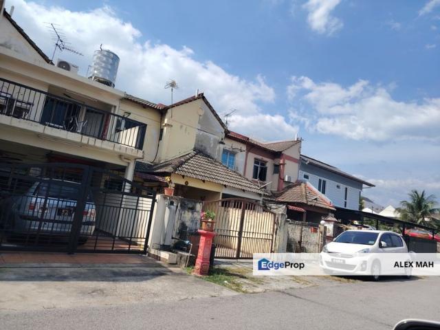 House for sale in Selayang, Selangor