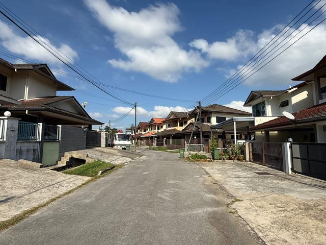 Terraced House for sale in Kuching